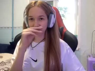 Ardeliaaleshire Chaturbate stream image from June 26, 2026