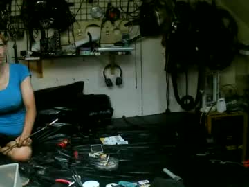 Smokeslut365 Chaturbate stream image from June 26, 2026