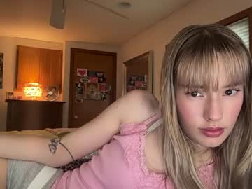 Lilbbyflexx Chaturbate stream image from June 26, 2026