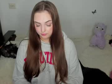 Elsamails Chaturbate stream image from June 27, 2026