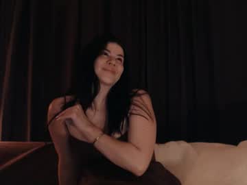 Cassiealvarez Chaturbate stream image from June 27, 2026
