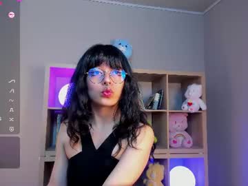 Saphyralux Chaturbate stream image from June 27, 2026