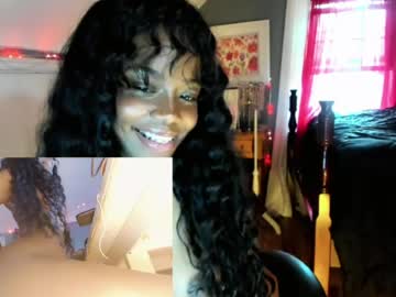 Lilyblloom Chaturbate stream image from June 27, 2026