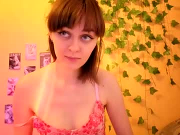 Moon_Fawn Chaturbate stream image from June 27, 2026