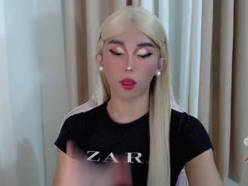 Hot_Khianna Chaturbate stream image from June 27, 2026