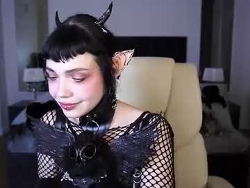 Outfitobsession Chaturbate stream image from June 27, 2026