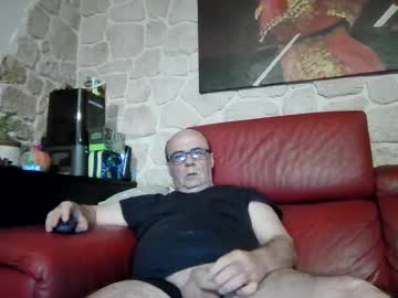 Daddyhot2 Chaturbate stream image from June 27, 2026