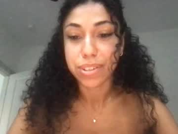 Latinagirlyxx Chaturbate stream image from June 28, 2026