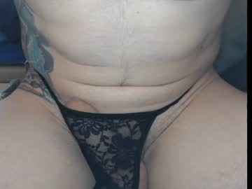 19meatdog Chaturbate stream image from June 28, 2026