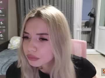 Maymallorie Chaturbate stream image from June 28, 2026