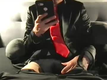 Suitfetishez Chaturbate stream image from June 29, 2026