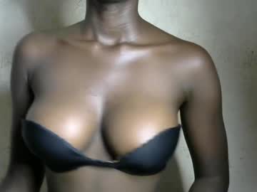 Melain_Queen Chaturbate stream image from June 29, 2026