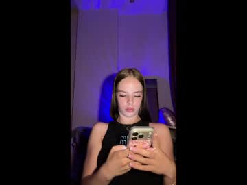 Moonveil_ Chaturbate stream image from June 29, 2026