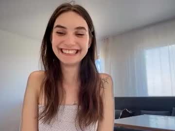 Jennariede Chaturbate stream image from June 30, 2026