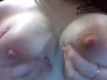 L0velynae Chaturbate stream image from June 30, 2026