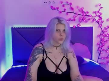 Joannlowes Chaturbate stream image from June 30, 2026