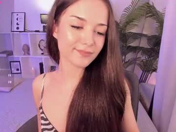 Skinnyellie Chaturbate stream image from June 30, 2026