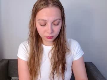 Love_Bella_ Chaturbate stream image from July 01, 2026