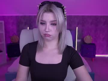 Selenairis Chaturbate stream image from July 01, 2026