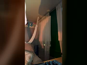 Oliveflo Chaturbate stream image from July 01, 2026