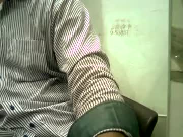 Rakulgee111 Chaturbate stream image from July 01, 2026