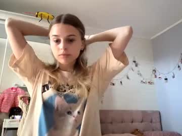 Dalenederoin Chaturbate stream image from July 01, 2026