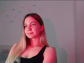 Fireflies_Fly_ Chaturbate stream image from July 01, 2026