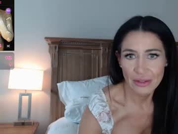 Noelles Chaturbate stream image from July 01, 2026