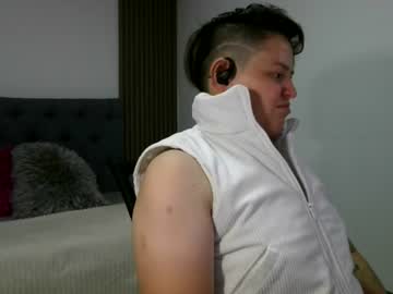 Bug2025 Chaturbate stream image from July 01, 2026
