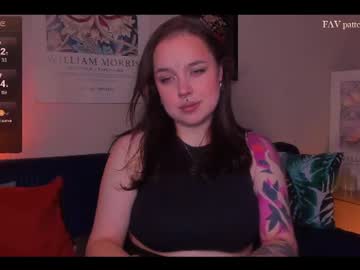 Varvaraola Chaturbate stream image from July 01, 2026