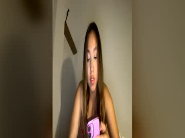 Emycutie Chaturbate stream image from July 02, 2026