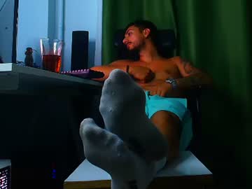 Andrewbanner Chaturbate stream image from July 02, 2026