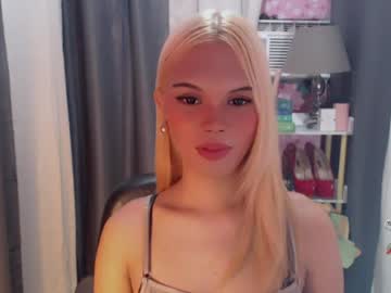 Yourlovekylie Chaturbate stream image from July 02, 2026