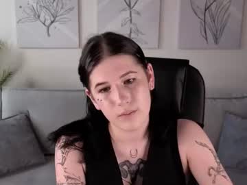 Ester_Henderson Chaturbate stream image from July 03, 2026