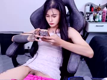Linbaibai Chaturbate stream image from July 03, 2026