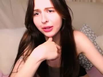 Florieshinee Chaturbate stream image from July 03, 2026