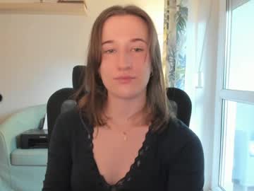 Oliviaaa2003 Chaturbate stream image from July 03, 2026