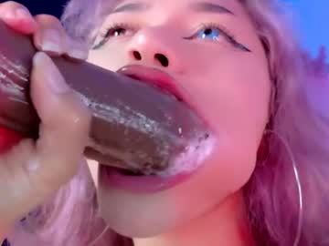 Scarlet_Gold Chaturbate stream image from July 03, 2026