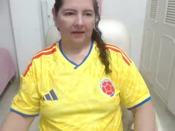 Leonela_69 Chaturbate stream image from July 04, 2026