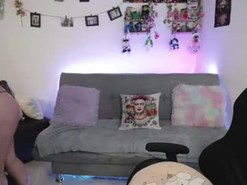 77scarlett Chaturbate stream image from July 04, 2026