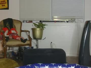 Lauralye1983 Chaturbate stream image from July 04, 2026