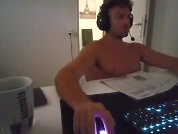 Alphah_Hunk Chaturbate stream image from July 04, 2026