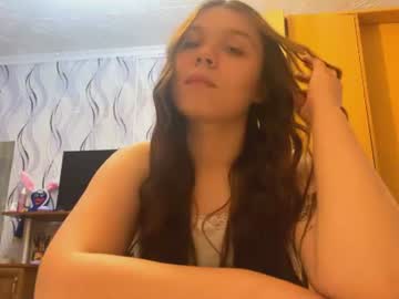 Carleegarbutt Chaturbate stream image from July 04, 2026
