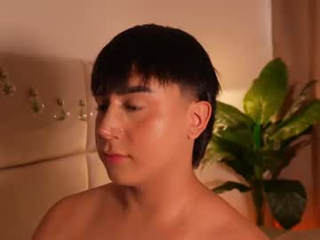 Enyollbloss Chaturbate stream image from July 04, 2026