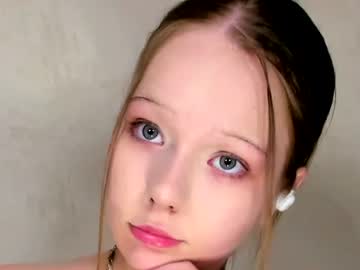 Melmooon Chaturbate stream image from July 05, 2026