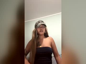 Camararizel Chaturbate stream image from July 05, 2026