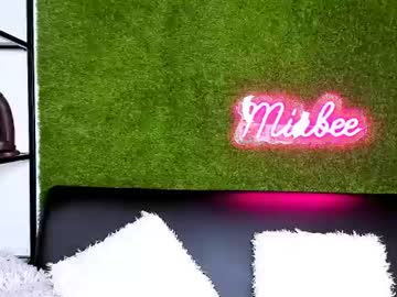 Miabeex Chaturbate stream image from July 05, 2026