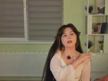 Petitedora Chaturbate stream image from July 05, 2026