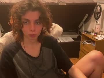Ari_Dom_Femboy Chaturbate stream image from July 05, 2026