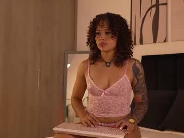 Izzy_Vega Chaturbate stream image from July 06, 2026